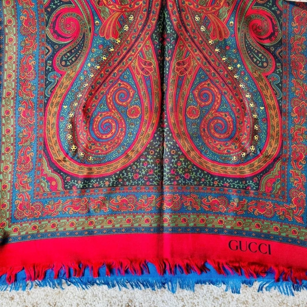 Gucci Multicolor Paisley Scarf
